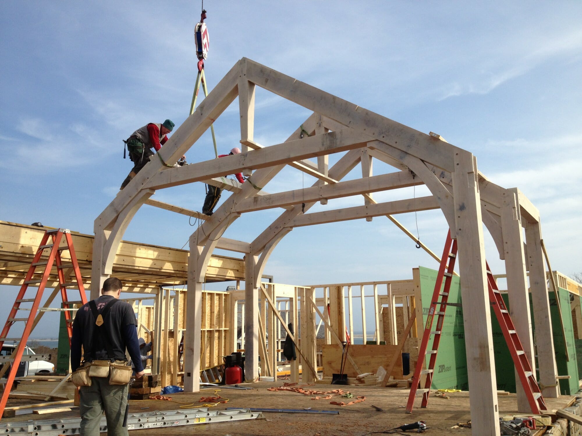 Installing post and beam purlins