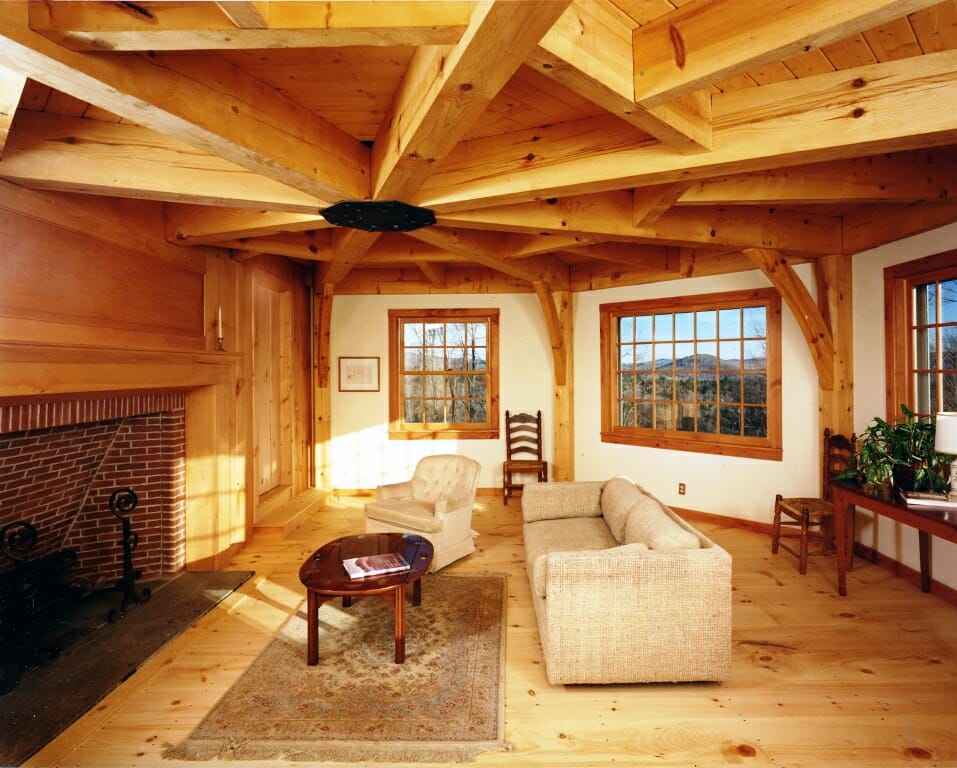 Is 2x4 Construction or Post & Beam Construction Better For My Project?