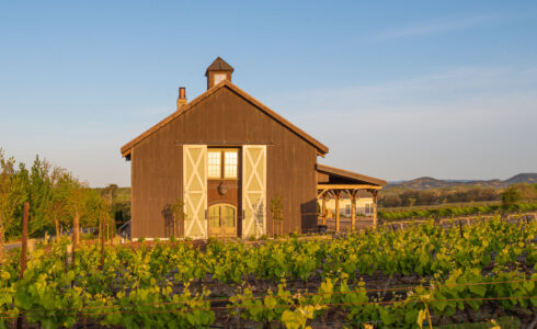 Hand Hewn Oak Timber Frame Barn in Napa, Californian