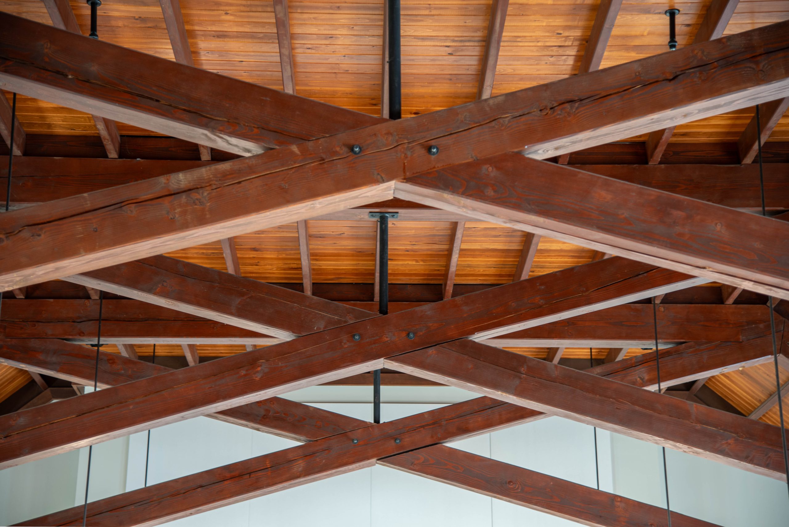 Timber frame scissor trusses